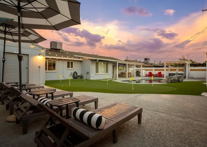 Holiday home 3bedroom 2bath Near Asu With Heated Pool, Hot Tub, & Massive Putting Tempe